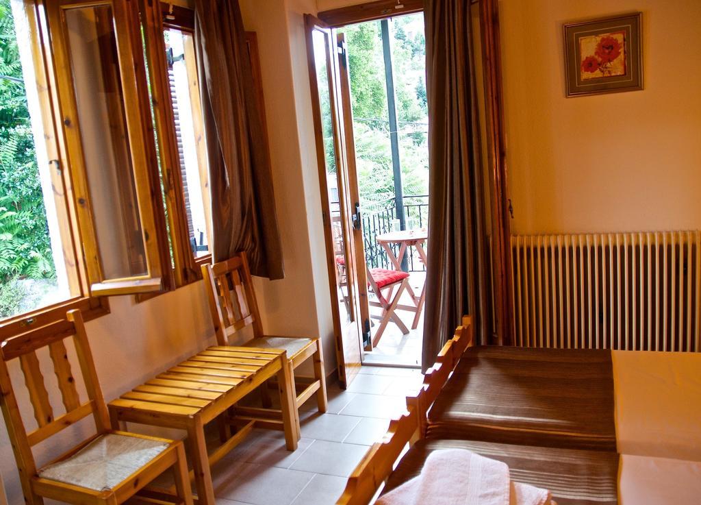 Stavroula Rooms Makrirrakhi Exterior photo