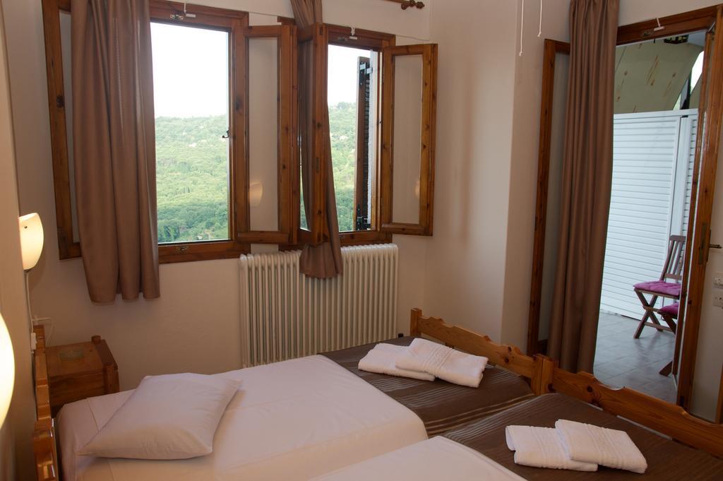 Stavroula Rooms Makrirrakhi Exterior photo